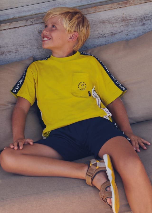 conjunto 2 piezas, camiseta y short.