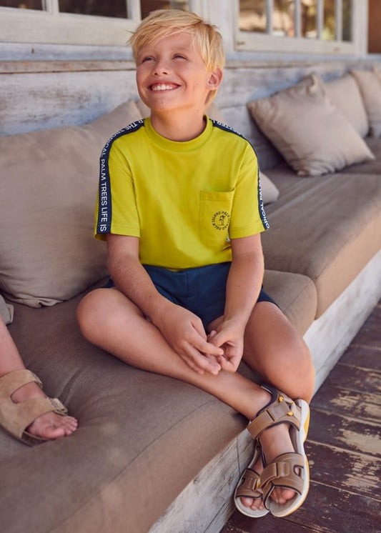 conjunto 2 piezas, camiseta y short.