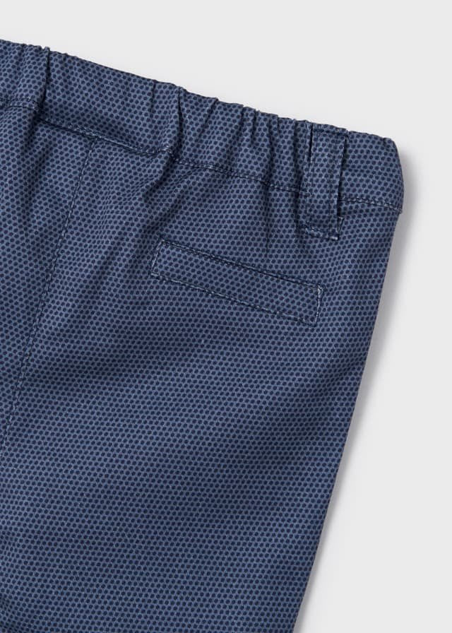 conjunto sudadera a rayas y pantalón