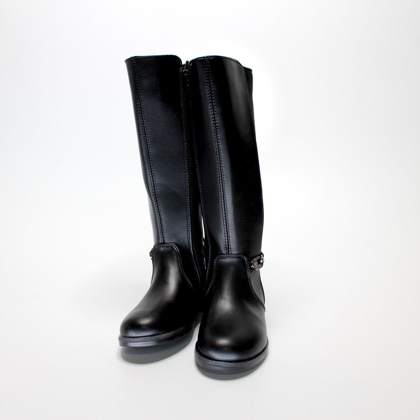 bota alta negra con talón capitonado
