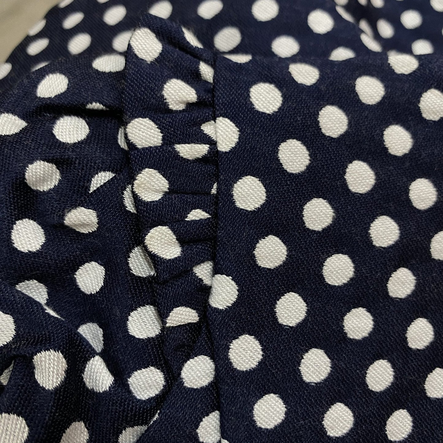 Vestido marino bolitas blancas cinto terciopelo