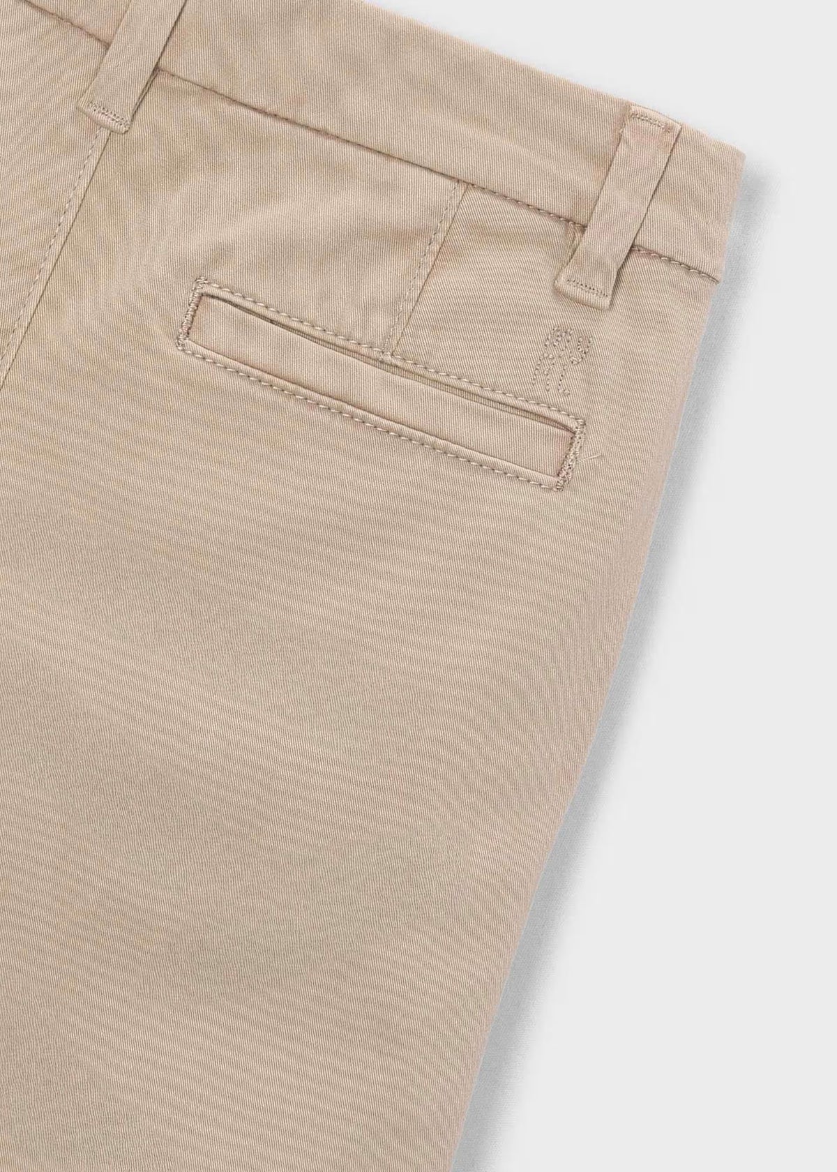Pantalón básico chino color dark topo