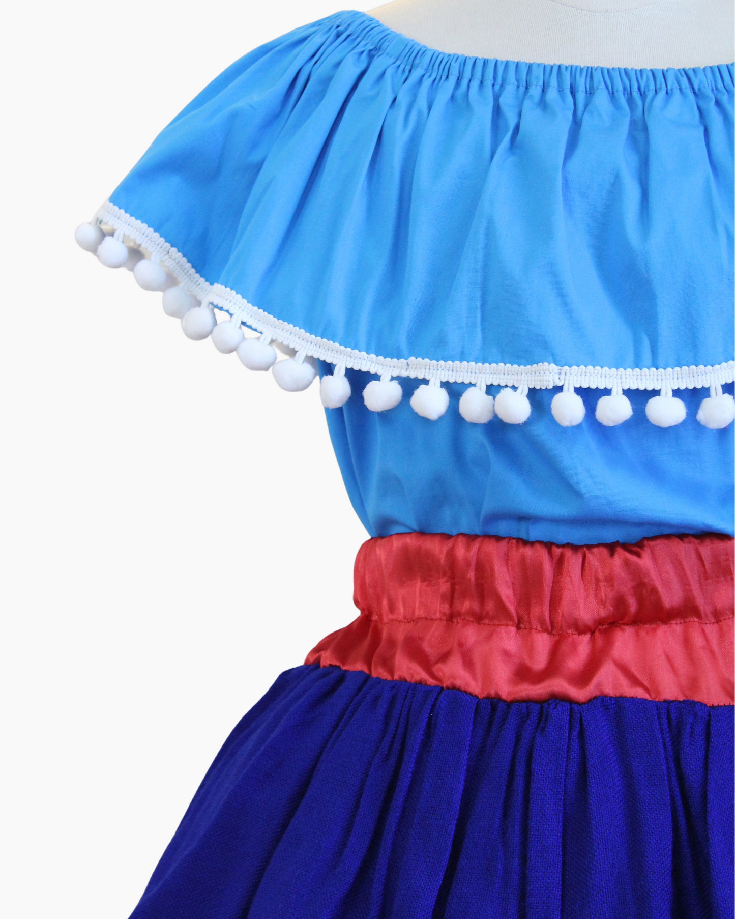 Set Patrio Falda Tipo TuTu Cambaya azul y Blusa Campesina Azul Pompones Blancos