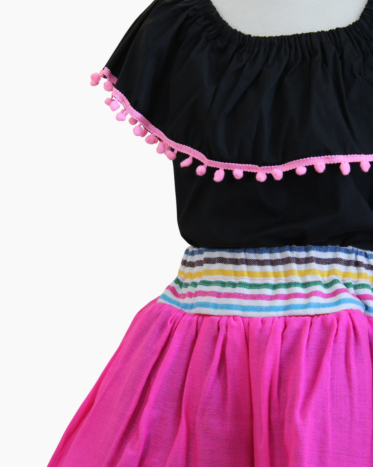 Set Patrio Falda Tipo TuTu Cambaya Rosa y Blusa Campesina Negra
