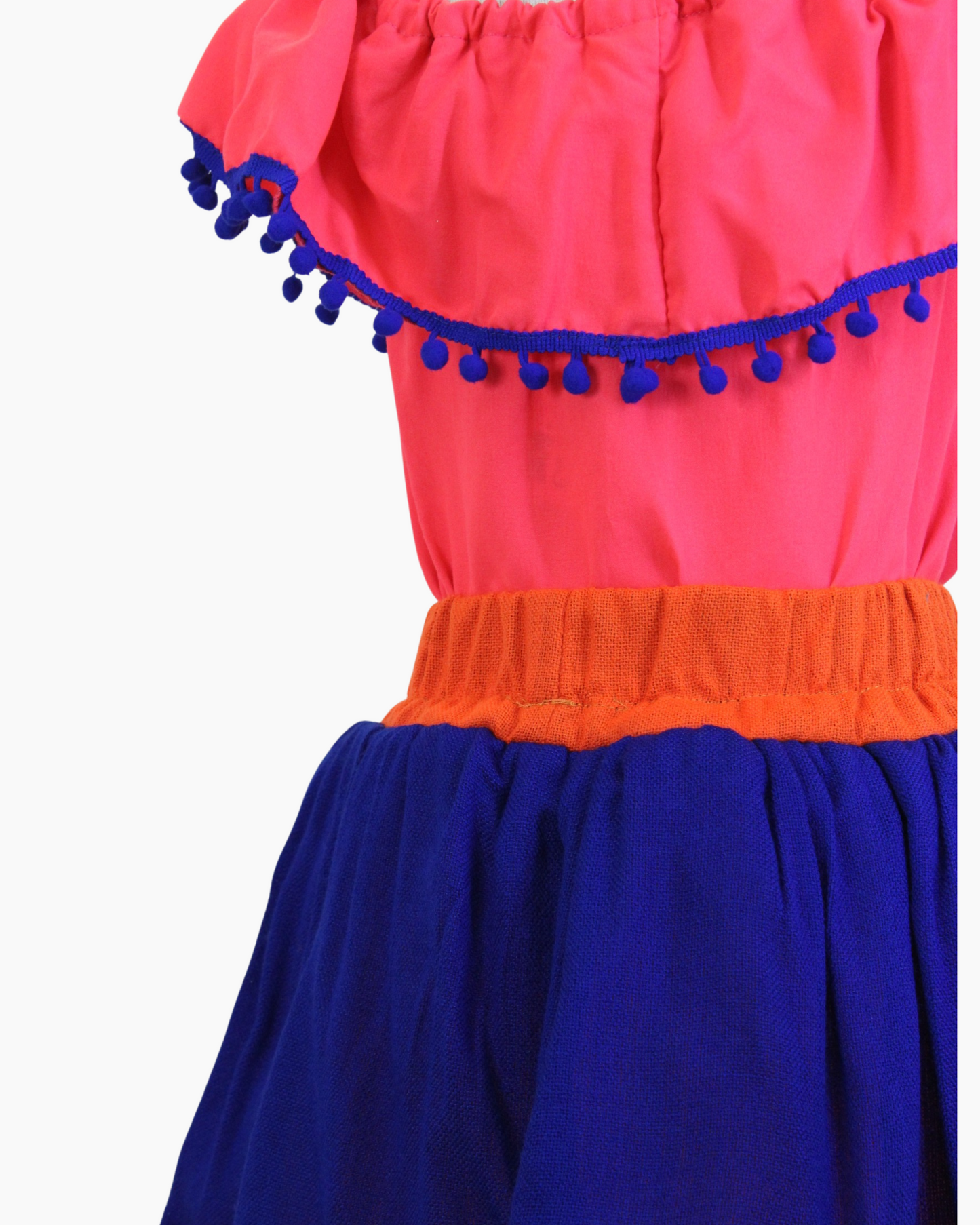 Set Patrio Falda Tipo TuTu Cambaya azul y Blusa Campesina naranja fluorescente con pompones azules
