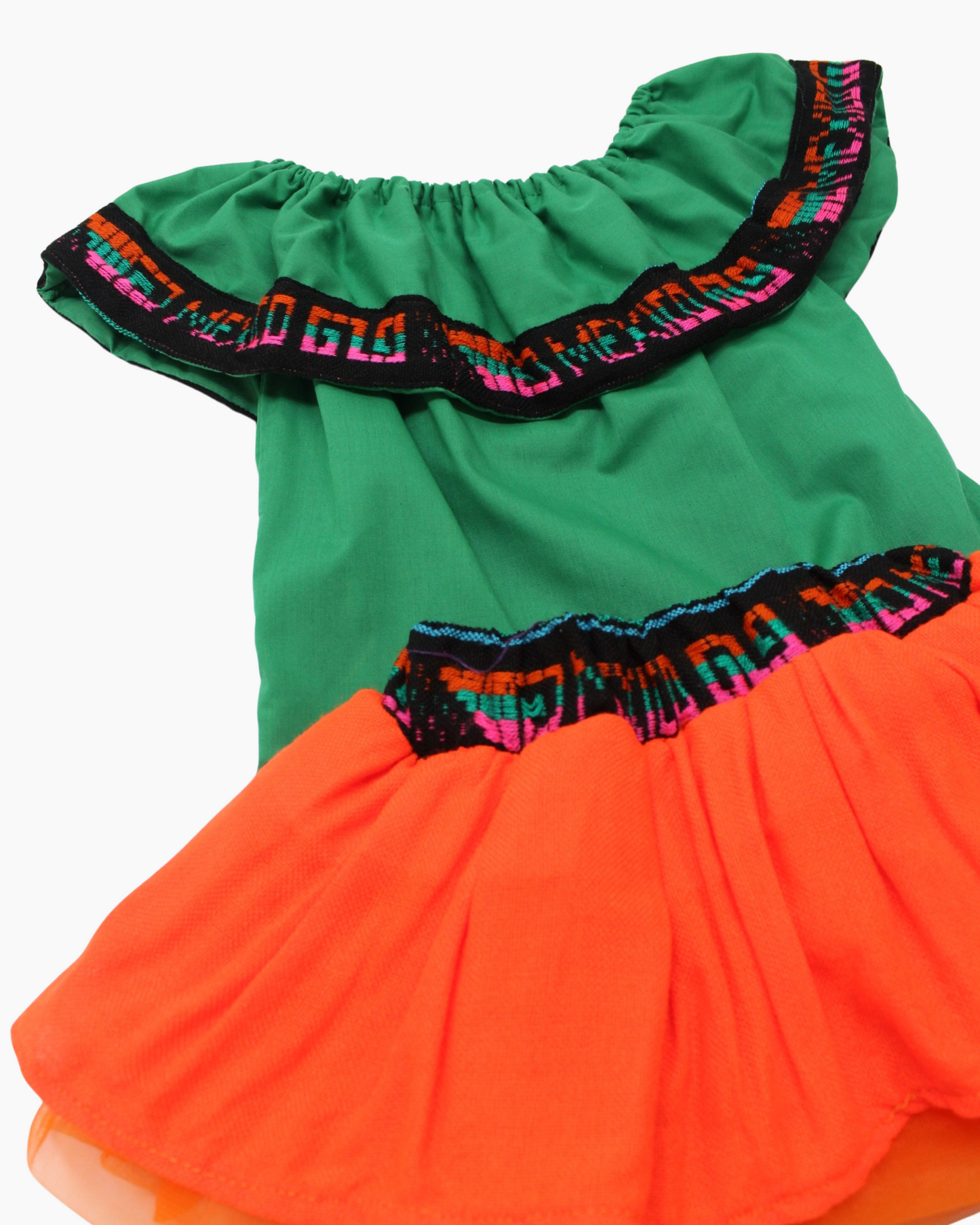 Set Patrio Falda Tipo TuTu Cambaya Naranja y Blusa Campesina verde con pompones rosa