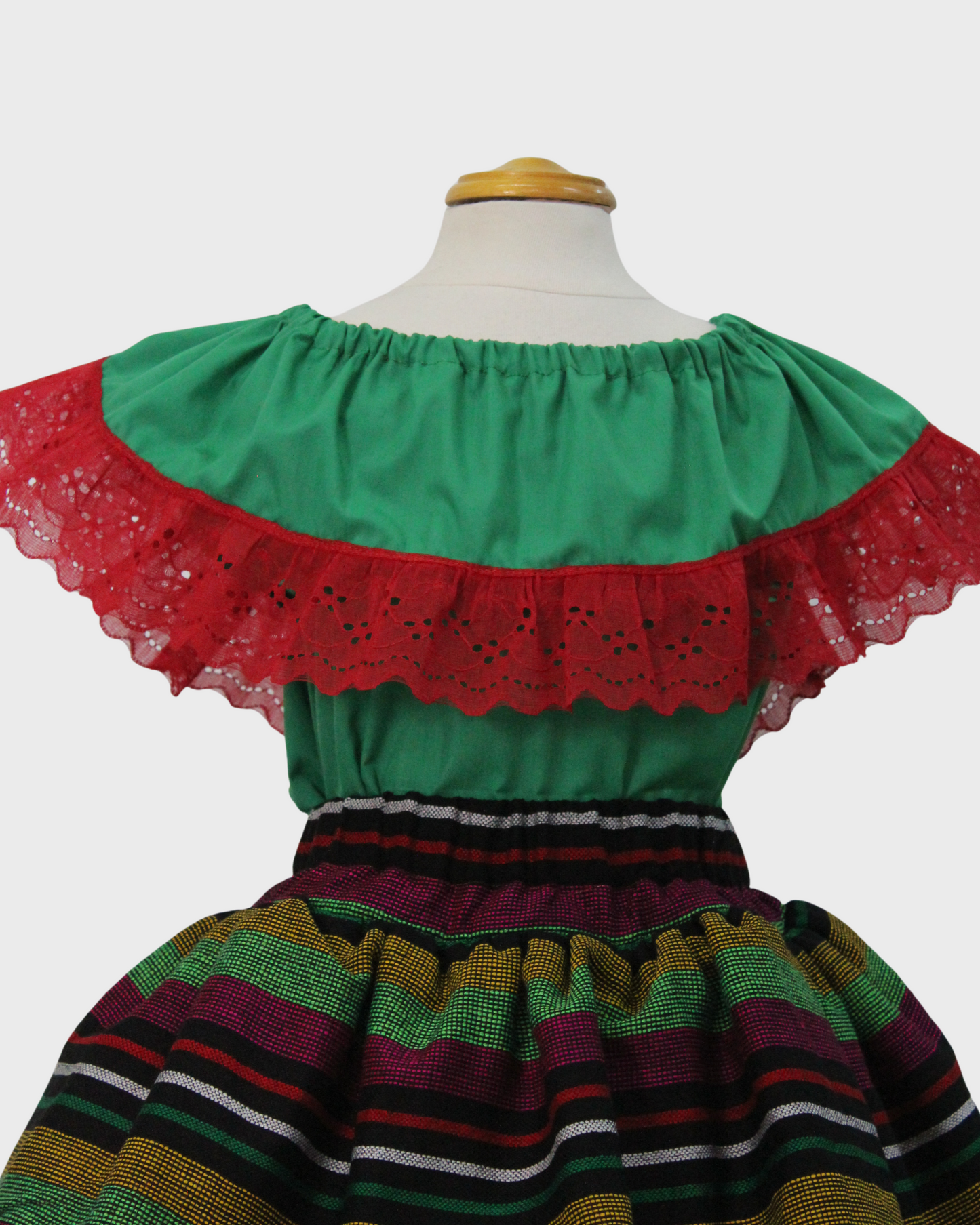 Set Patrio Falda Tipo TuTu Cambaya Rayas y Blusa Campesina Verde con Olan Encaje Rojo