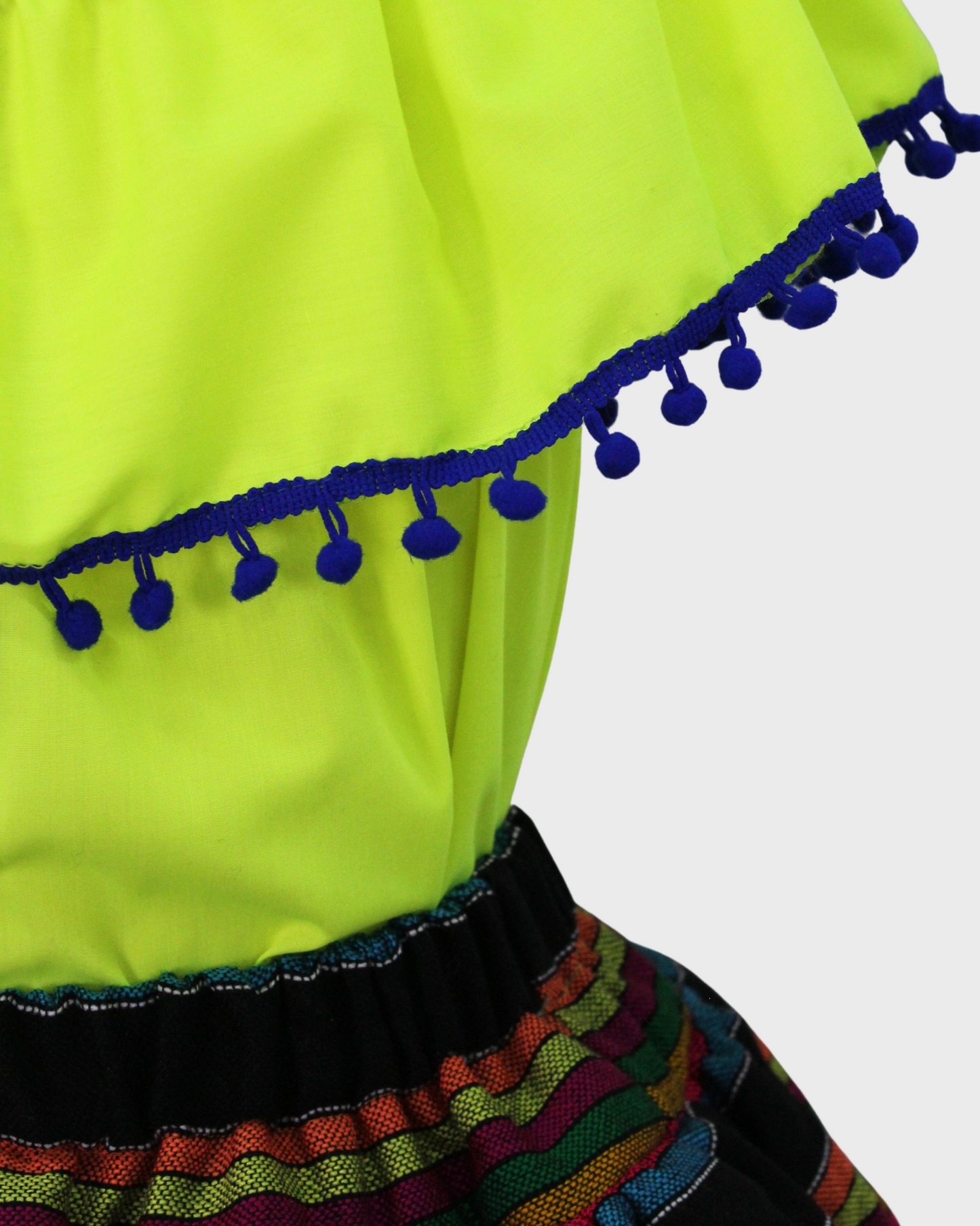 Set Patrio Falda Tipo TuTu Cambaya Rayada y Blusa Campesina Amarilla Pompones Azul