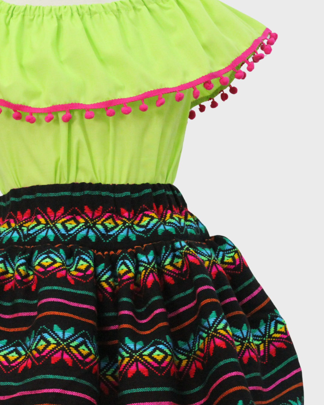 Set Patrio Falda Tipo TuTu Cambaya con Blusa Campesina Verde con Olan Pompones