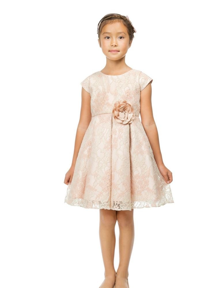 vestido blush guipur con prendedor de flor