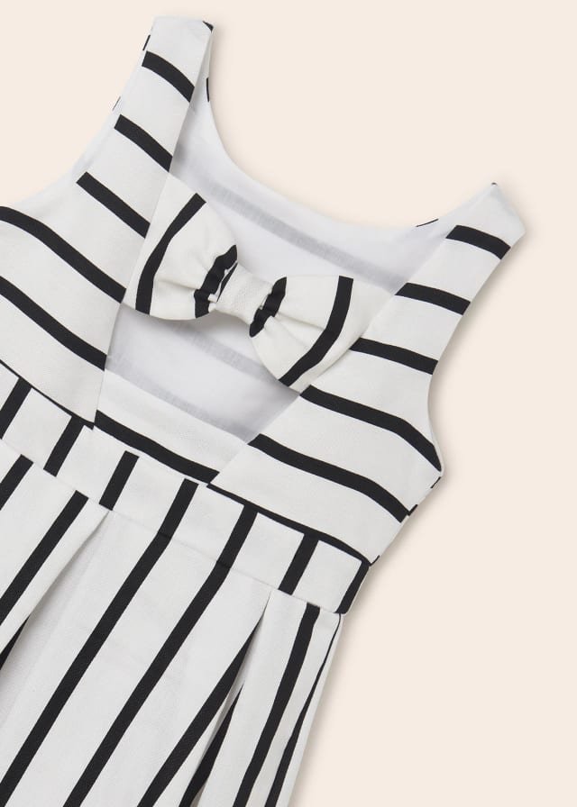 vestido con estampado de rayas para chica