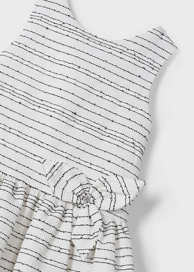 vestido de jacquard blanco lineas