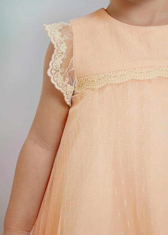 Vestido de lino de bebé con estampado de flores y con cubre pañal a juego