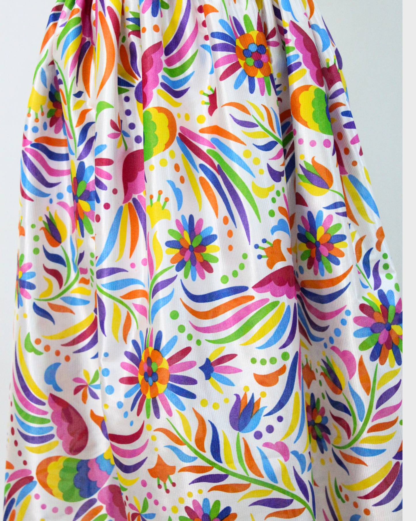 Set Patrio Falda Larga Tipo Adelita Blanca Flores y Blusa Campesina Rosa Amarillo