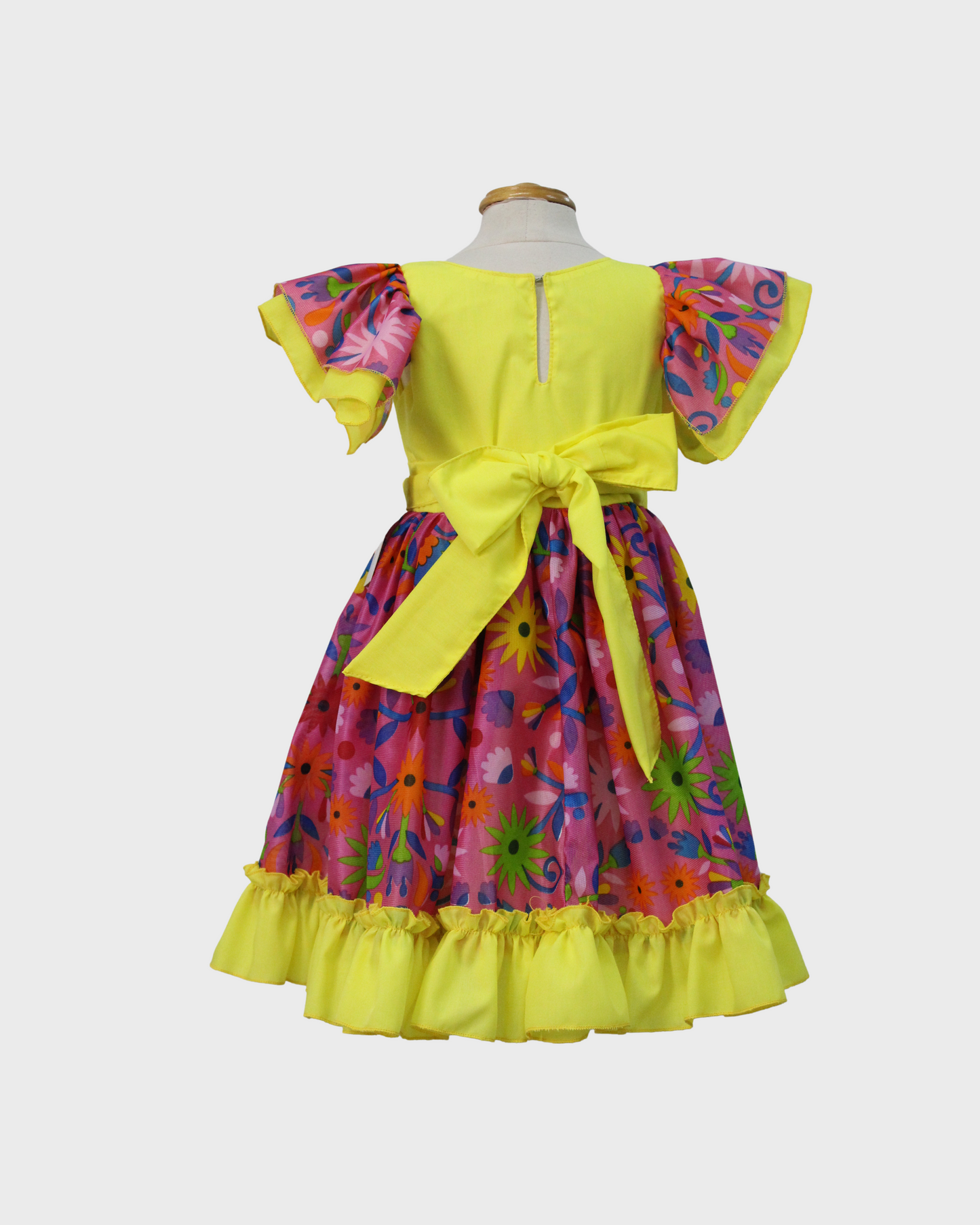 vestido adelita, patrio manga escarola. peto amarillo
