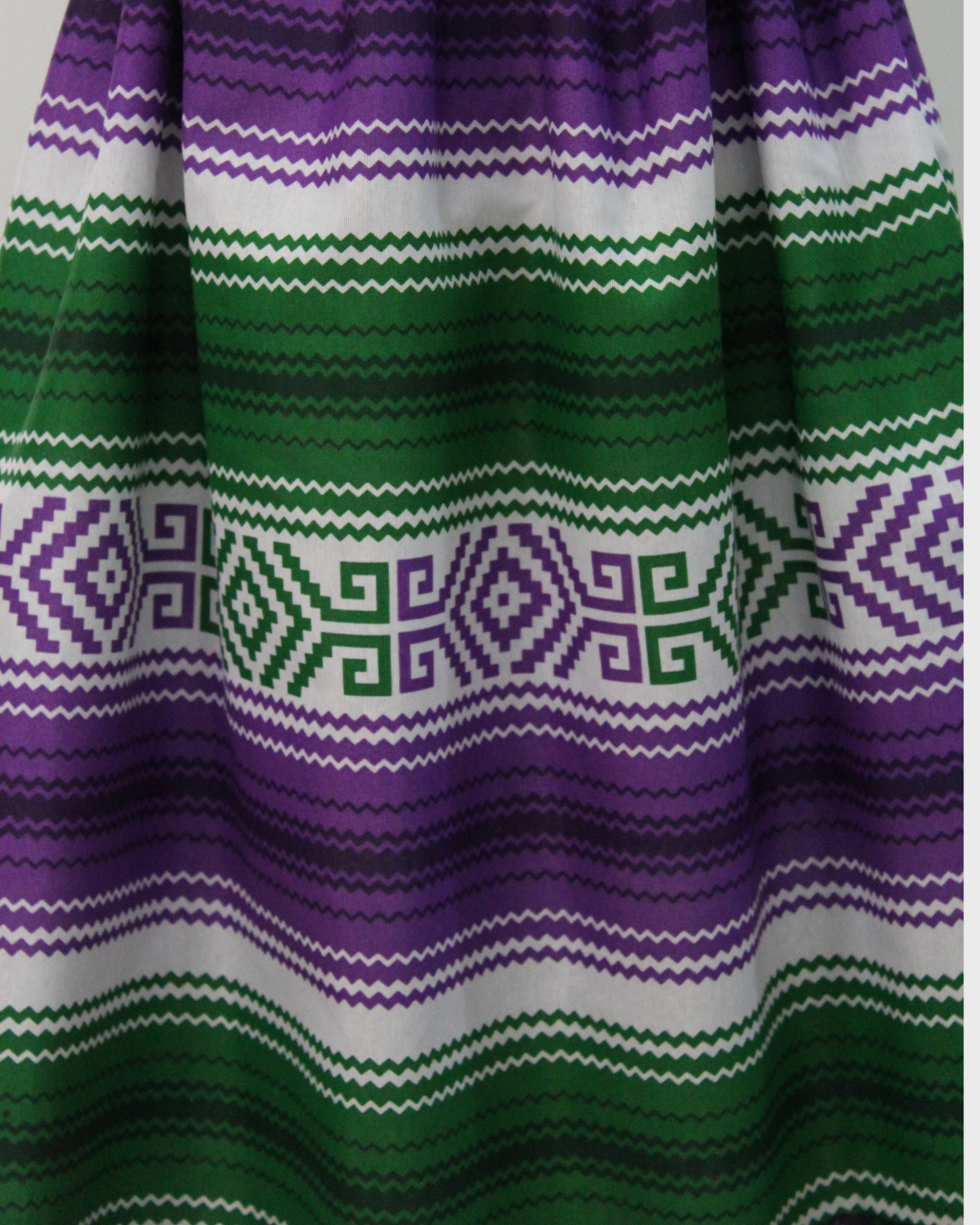 Set Patrio Falda Larga Tipo Adelita Textura Patria y Blusa Campesina Blanca
