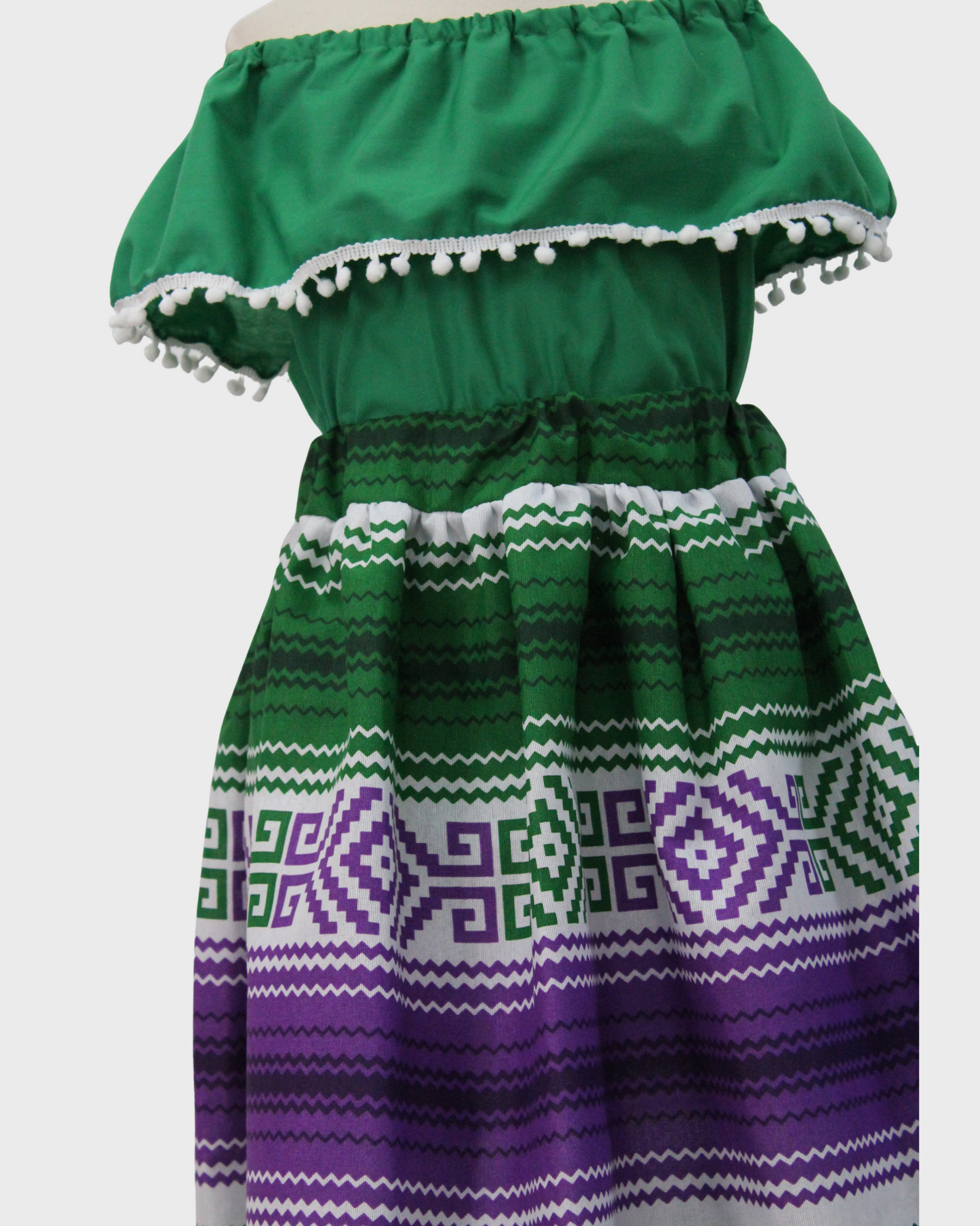 Set Patrio Falda Rayas Estilo Mexicana y Blusa Campesina color Verde pompones Blancos