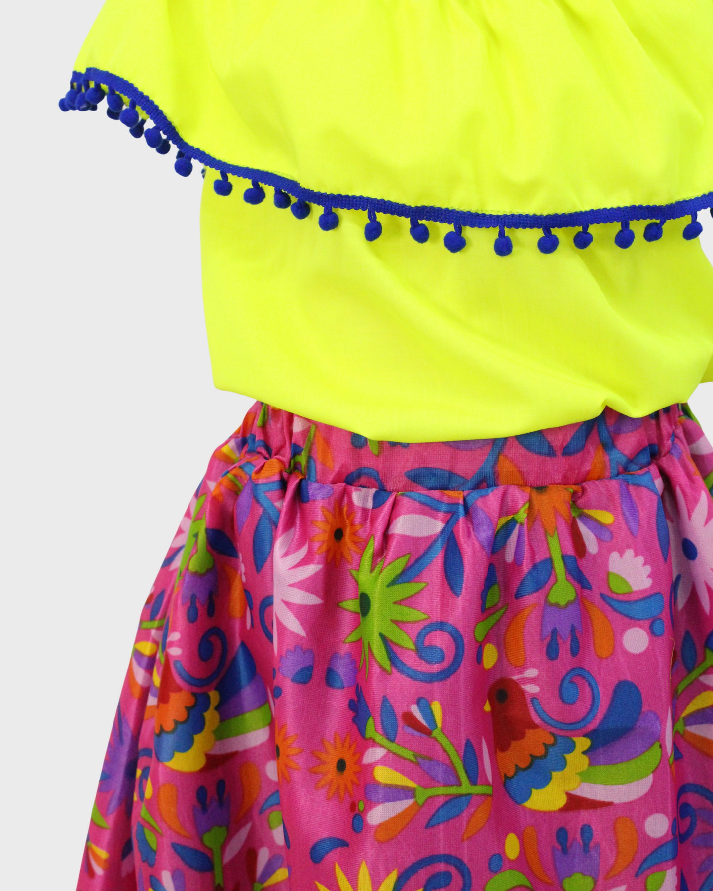 Set Patrio Falda Estampado Estilo Mexicana y Blusa Campesina color Amarillo fluorescente