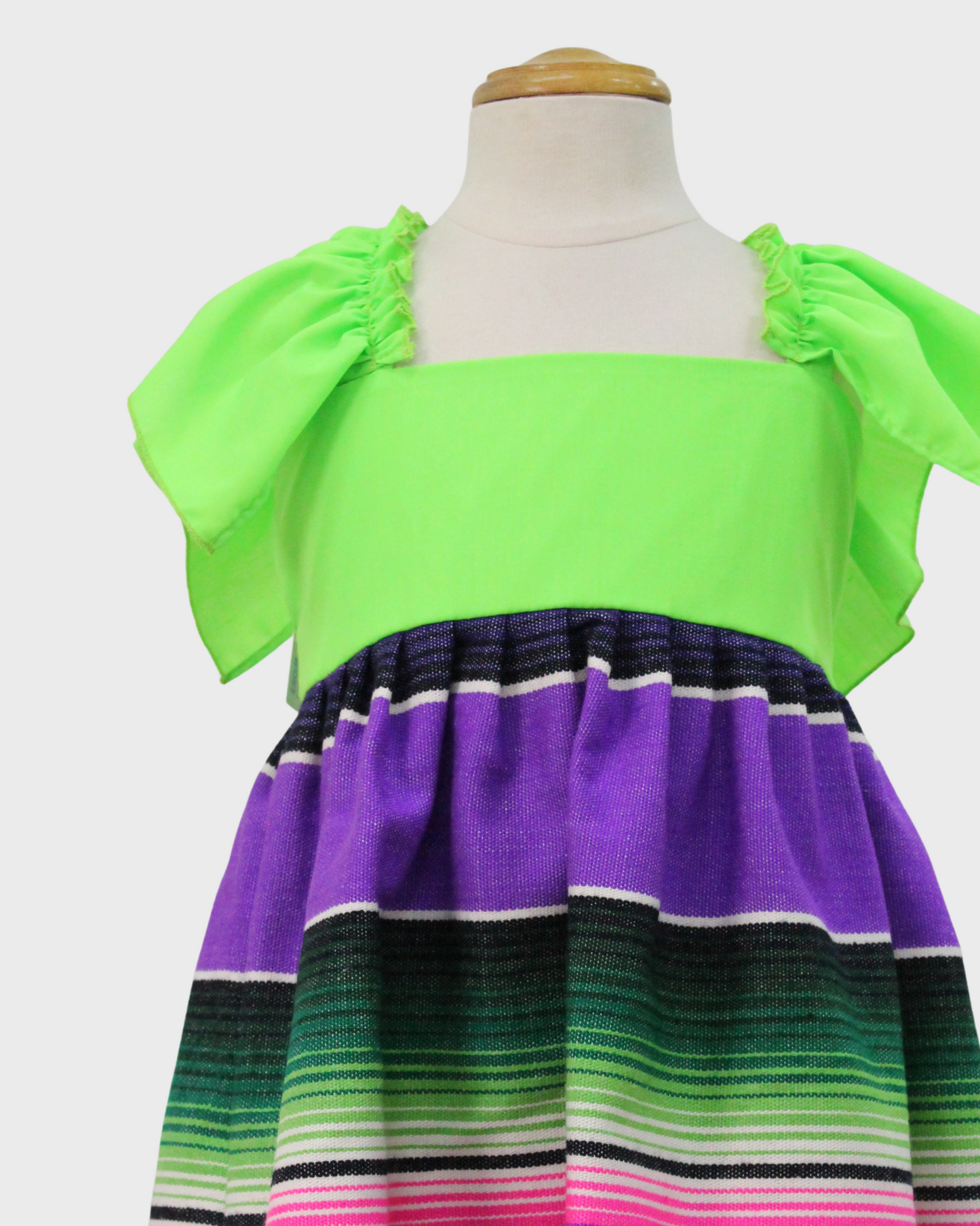 vestido patrio manga olan, tela saltillo verde florescente