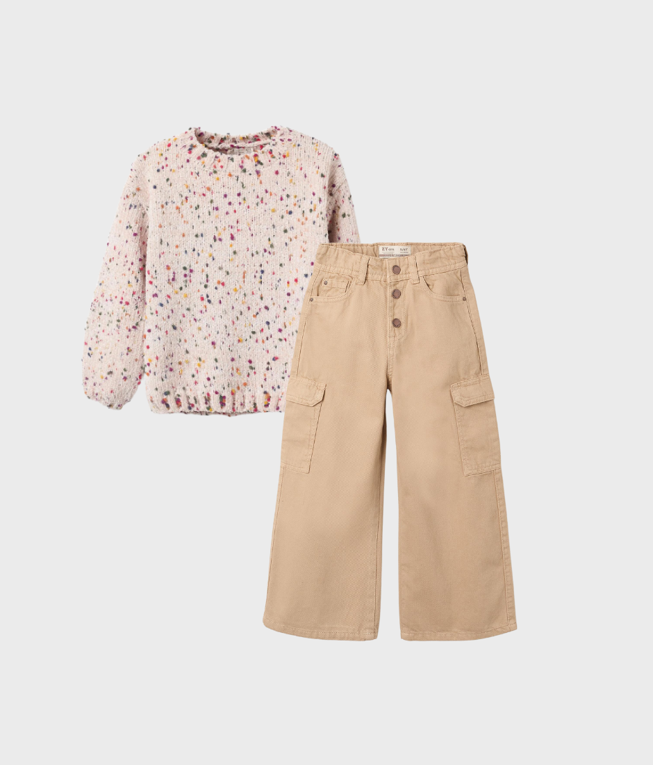 set jersey tejido con pantalón cargo campana color beige