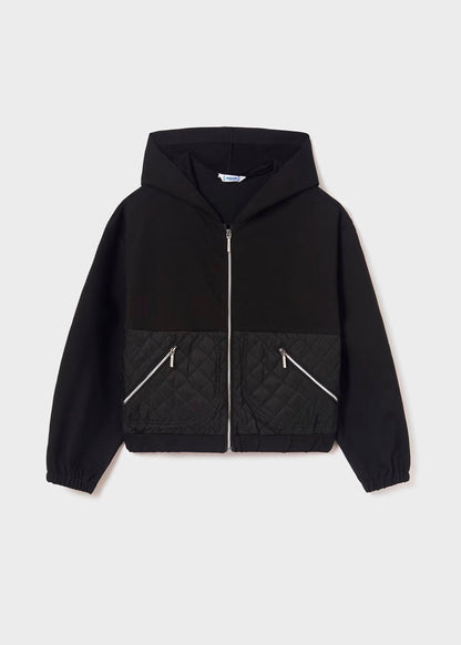 chamarra combinada color negro, capucha, mayoral