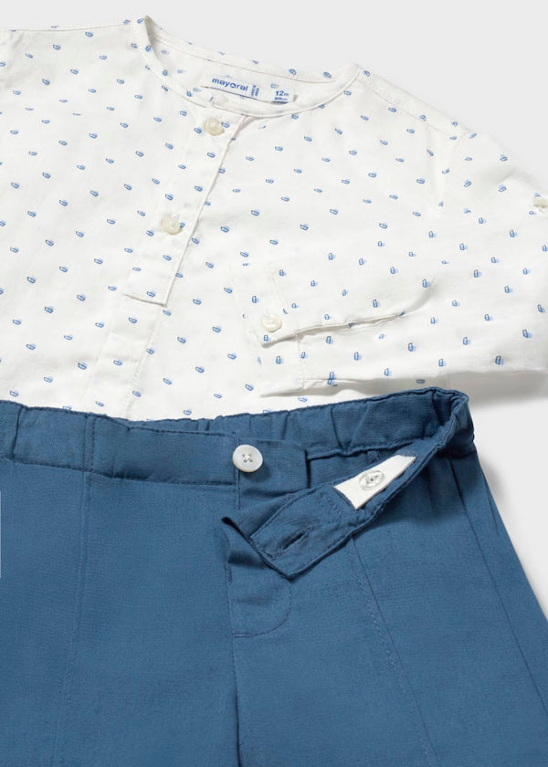 Conjunto bermuda y camisa con blanca, cuello mao