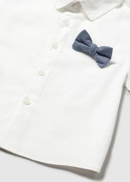 Conjunto bermuda azul marino y camisa con corbatín bebé