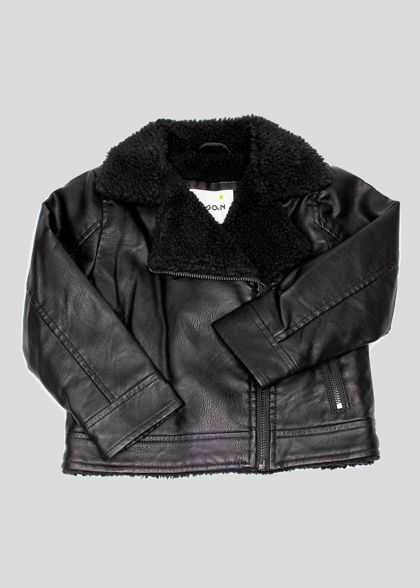 chamarra piel sintetica, forro interior y cuello peluche, marca losan