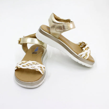 huarache trenza blanco y oro, cierre con hebilla
