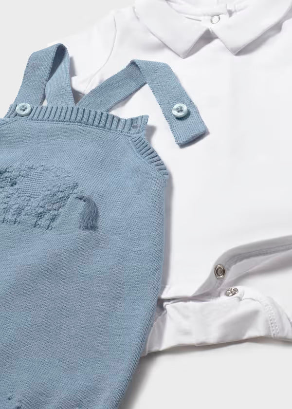 Conjunto peto azul tricot y playera para recién nacido
