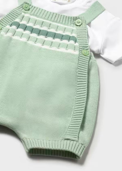 Conjunto peto verde alga y playera para recién nacido