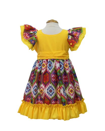 VESTIDO ADELITA TIPICO PATRIO ELEGANTE PETO MOSTAZA  FALDA GEOMETRIA BLANCA