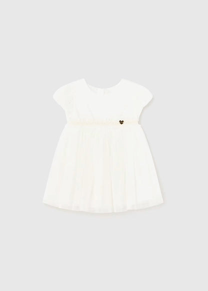 vestido combinado tul plisado, color crudo
