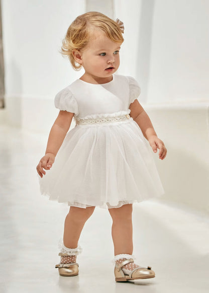 vestido combinado tul plisado, color crudo