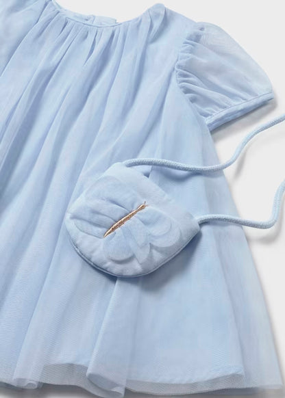 Vestido tul azul cielo con bolso mariposa