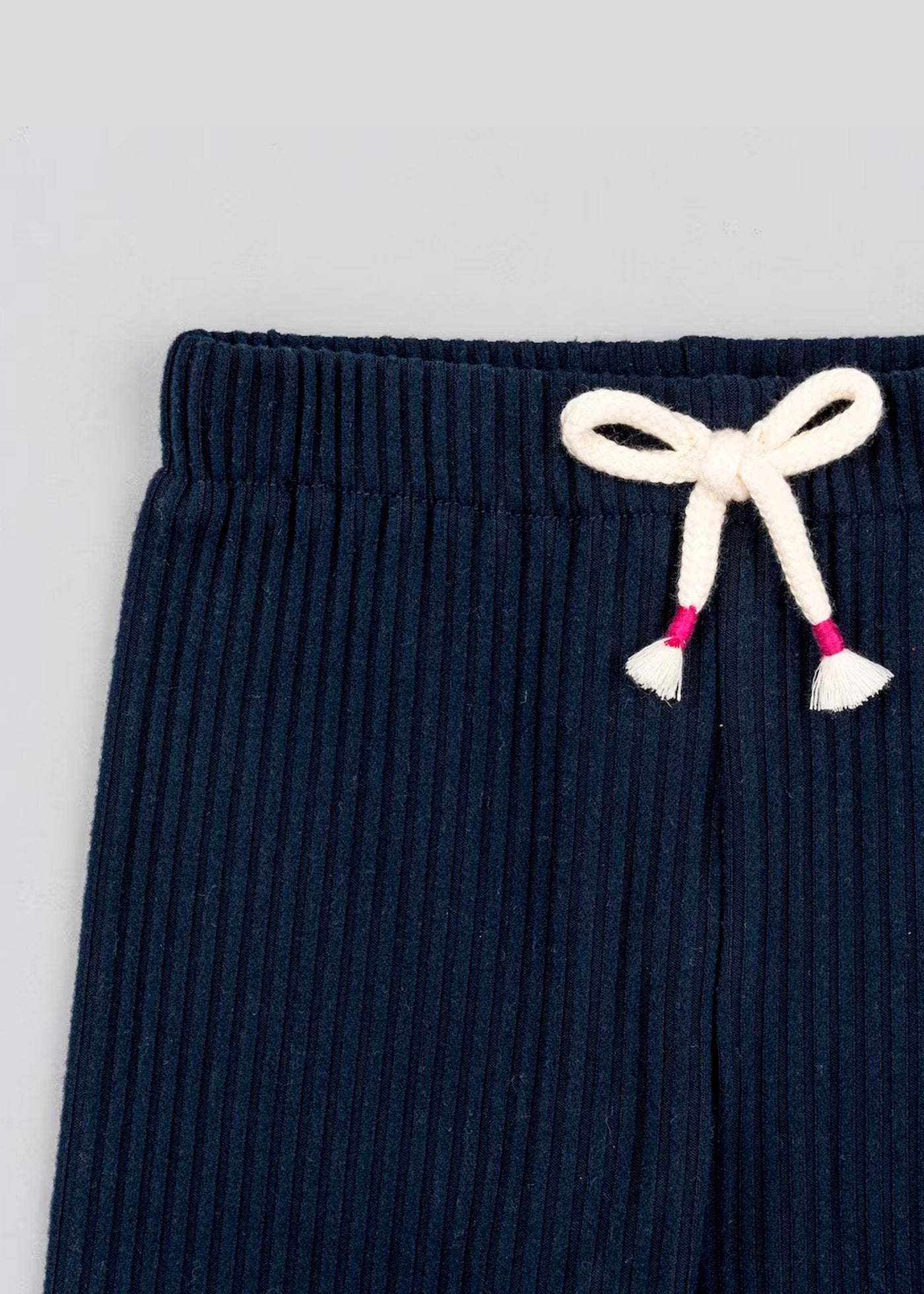 set suéter ligero a rayas print naranja rosa con leggins azul marino, marca losan