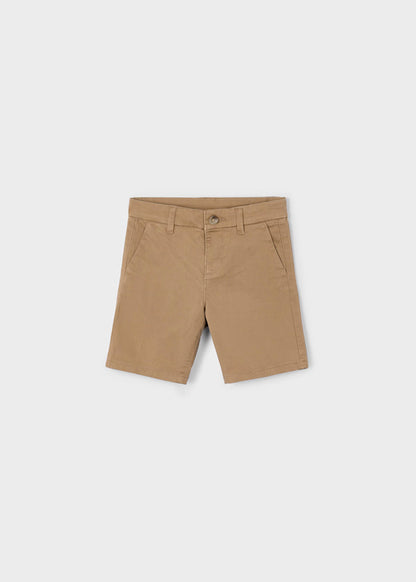 Bermuda color camel, niño