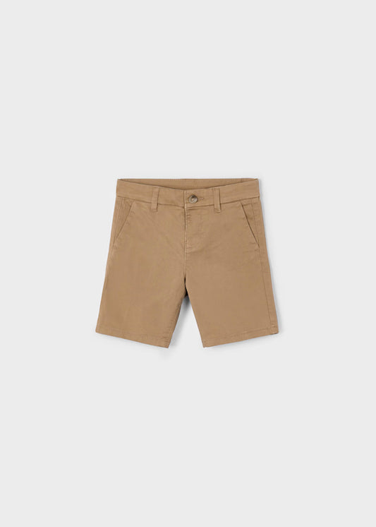 Bermuda color camel, niño