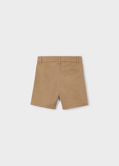 Bermuda color camel, niño