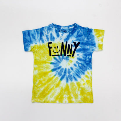 camiseta tie dye y short denim