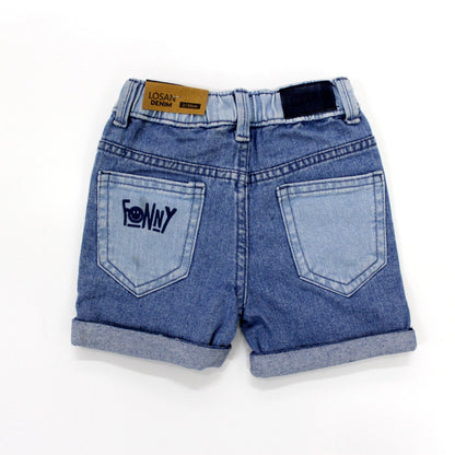 camiseta tie dye y short denim