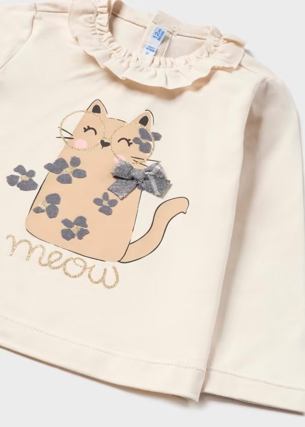 conjunto short cuadros camiseta gatita, cuello olan