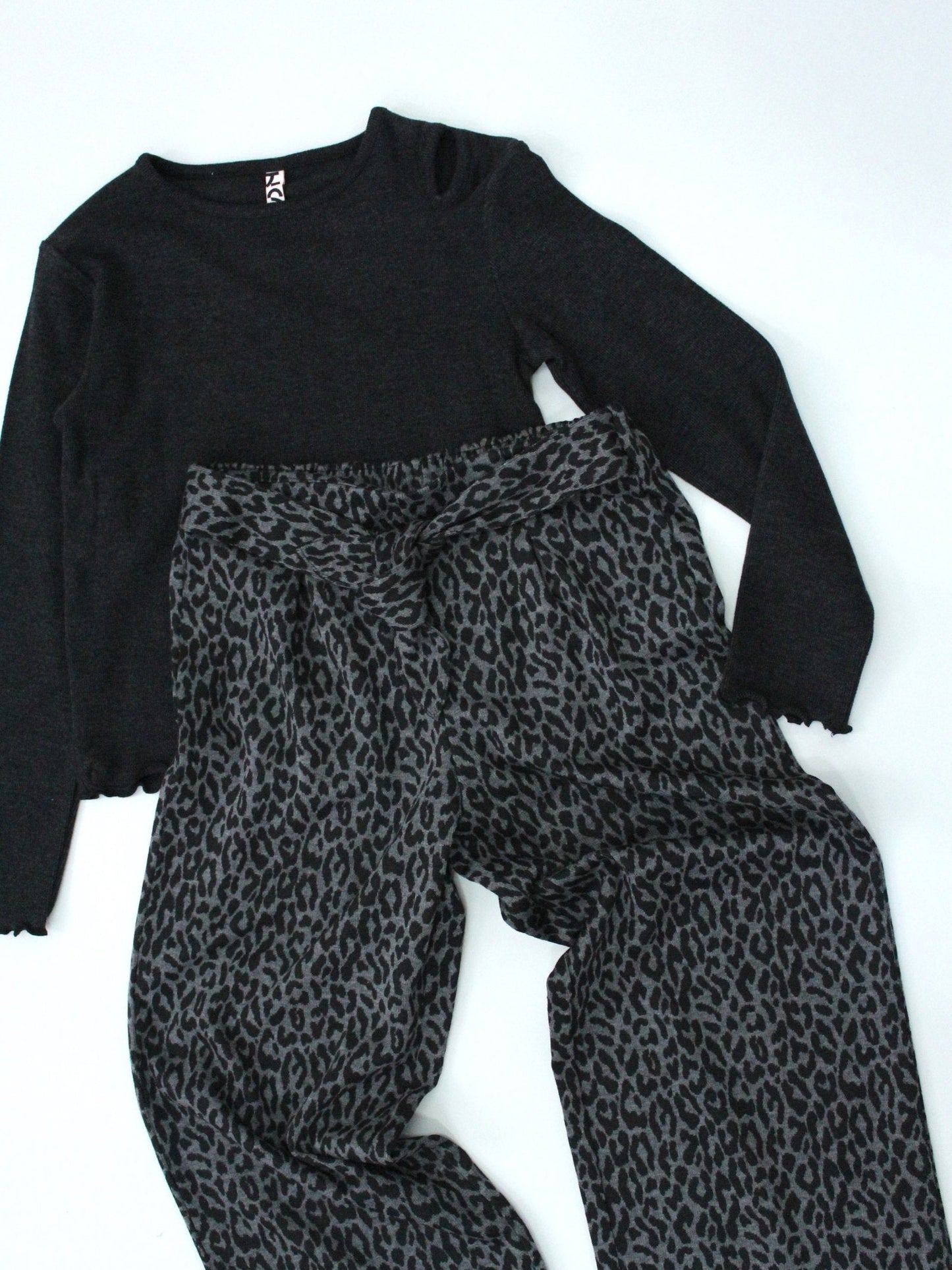 set jersey gris con pantalón algodón animal print
