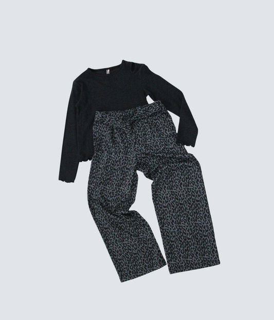 set jersey gris con pantalón algodón animal print