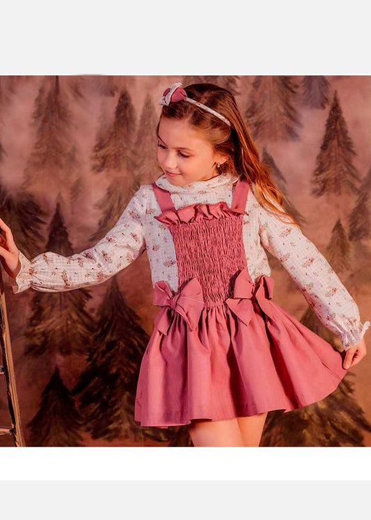 vestido crepe rosa tirantes y camisa beige, marca babiné