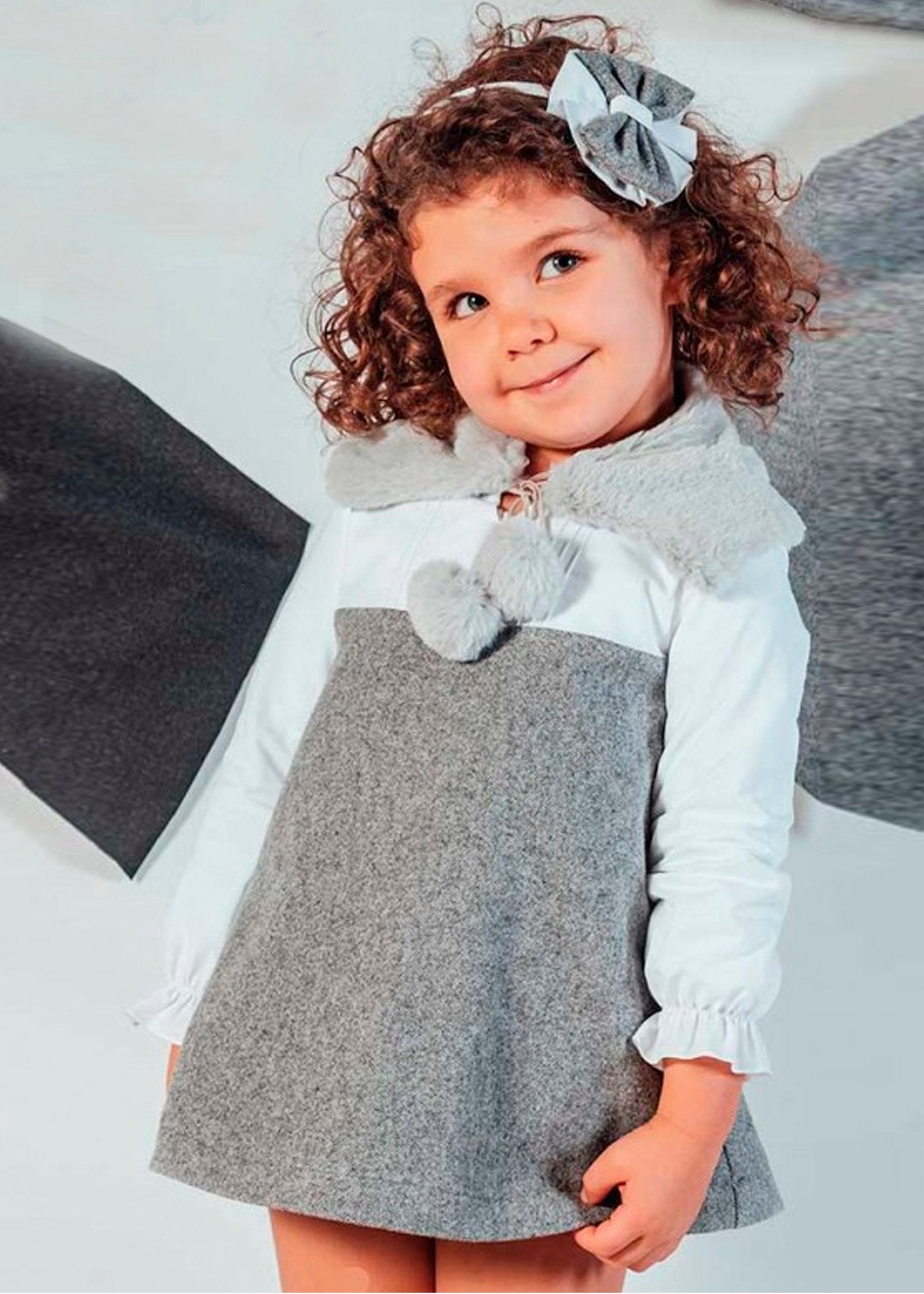 vestido babine color gris, manga larga, la capa se vende por separado