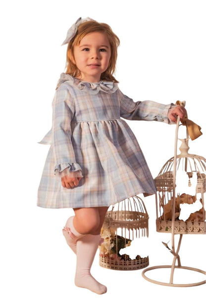 vestido corte cintura alta, cuadros pastel