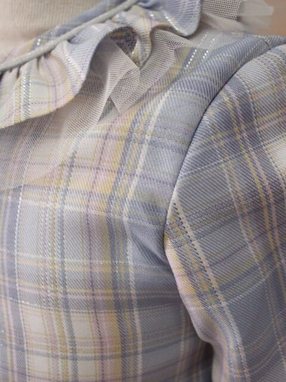 vestido recto de cuadros con tul en cuello, tonos pastel