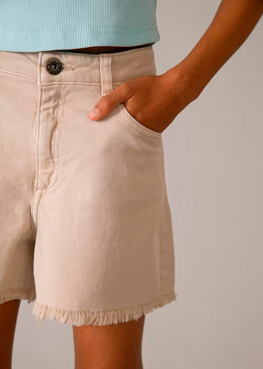Short bolsas delanteras color arena, mayoral