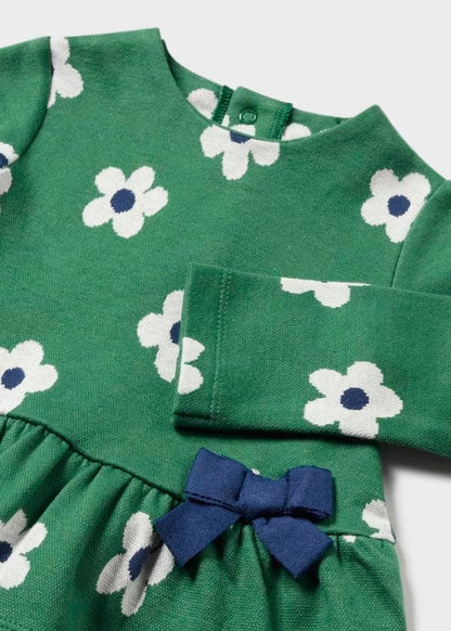 conjunto color verde y azul marino